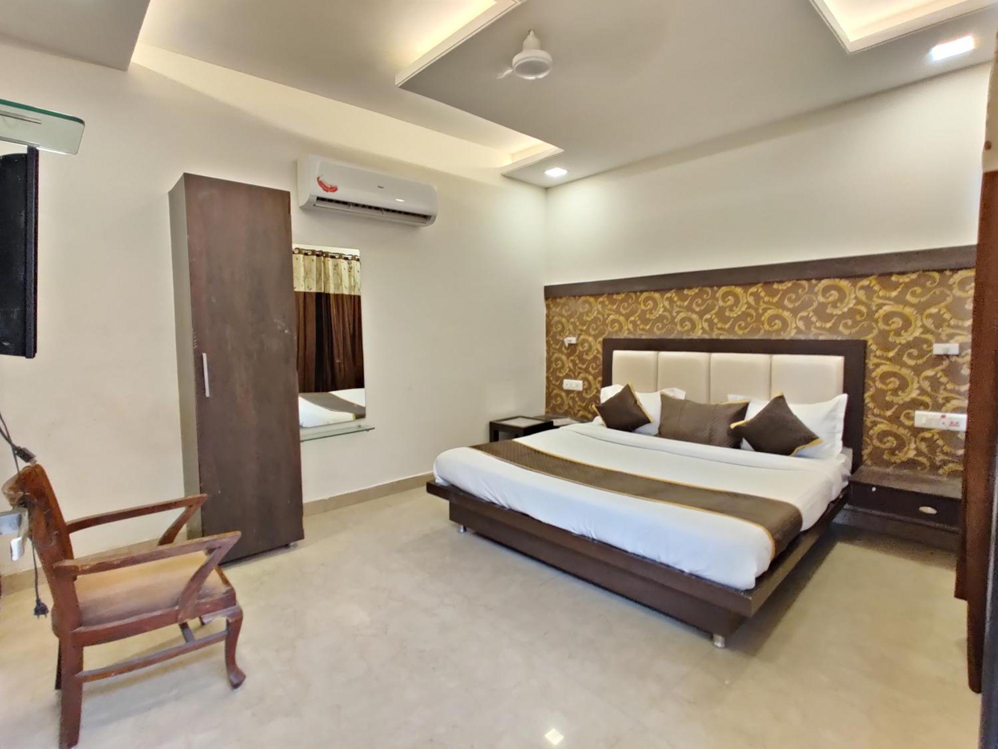 Hotel The Grandpark Amritsar Exterior photo